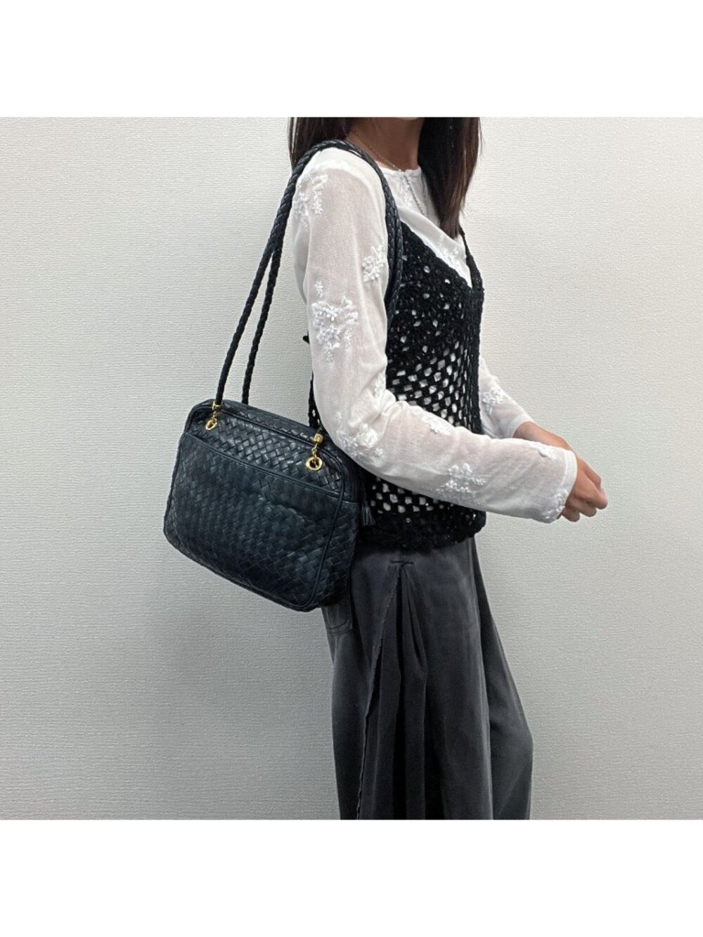 Bottega Veneta Intrecciato Tassel Braided Shoulder Bag Leather Navy Gold Vintage